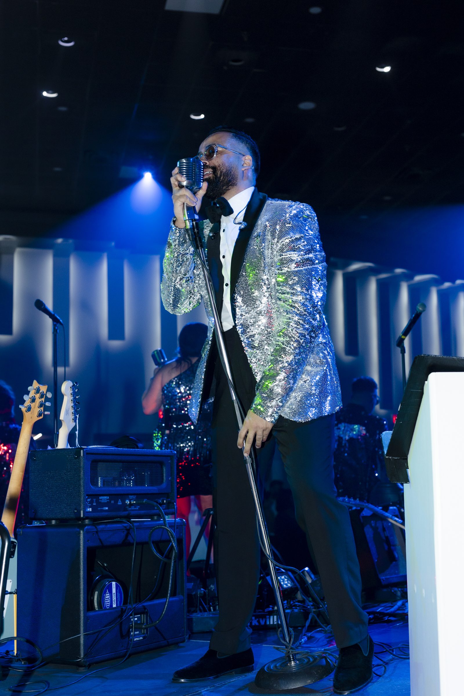 Lead Singer Performance